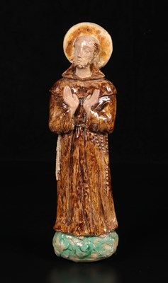 Lot 95 - Geglazuurd keramisch beeld van Sint Franciscus, Atelier De Groot–Crolla.