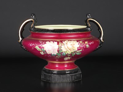 Lot 38 - Grote cachepot met rozen, Société Céramique