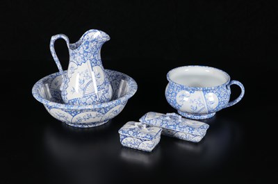 Lot 73 - Vijfdelig lampetstel, decor ‘Alla’, Petrus Regout
