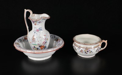 Lot 74 - Driedelig lampetstel, decor ‘Vesta’, Petrus Regout