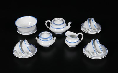Lot 113 - 17-delig kinderservies, Petrus Regout