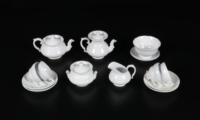 Lot 114 - 14-delig kinderservies, model ‘Berlijn’, Petrus Regout