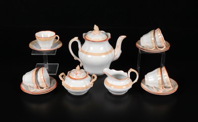 Lot 116 - 17-delig servies, model ‘Grenade’, Petrus Regout
