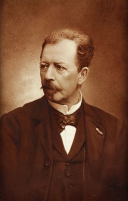 Lot 59 - Tegel met portret van Victor Jaunez, Société Céramique