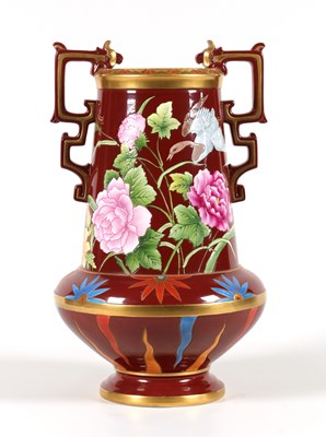 Lot 192 - Grote vaas met kraanvogels en bloemen, Société Céramique