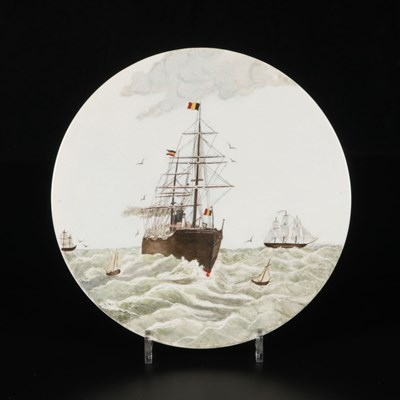 Lot 251 - Schotel met zeilschip op volle zee, Société Céramique
