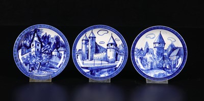 Lot 258 - Drie wandbordjes met stadstorens, Pierre Daems, De Sphinx