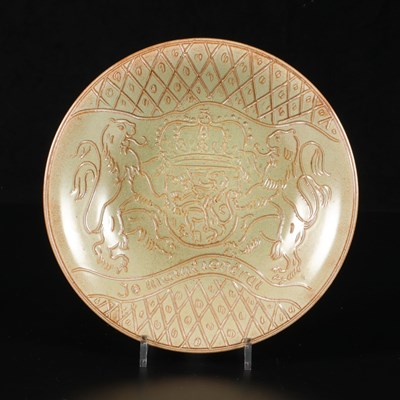Lot 261 - Bord met rijkswapen, Wim Visser, De Sphinx