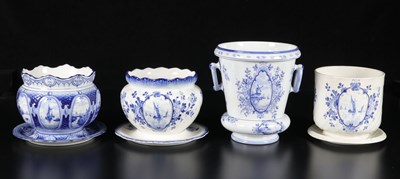 Lot 273 - Vier cachepots met landschap- en scheepsdecors, Petrus Regout