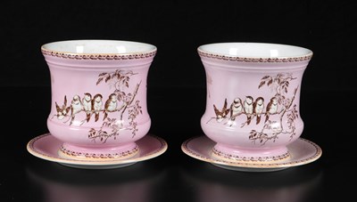 Lot 296 - Twee cachepots met decor ‘Plata 2’, Petrus Regout