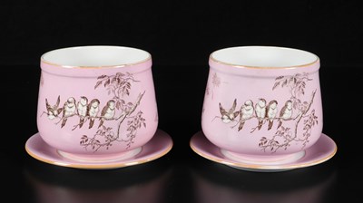 Lot 297 - Twee cachepots met decor ‘Plata 2’, Petrus Regout