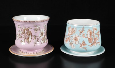 Lot 125 - Twee cachepots met decor ‘Etruria’, Petrus Regout
