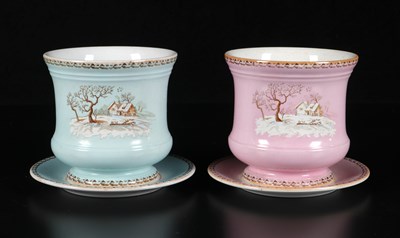 Lot 306 - Twee aardewerk cachepots met decor 'Landschap', Petrus Regout