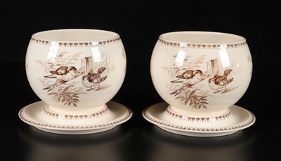Lot 310 - Twee cachepots op onderschotel met decor 'Plata 2', Petrus Regout