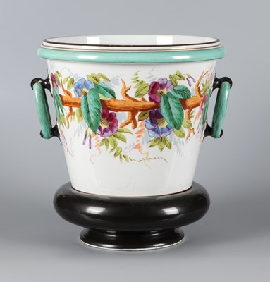 Lot 348 - Tweedelige cachepot met bloemendecor, Petrus Regout