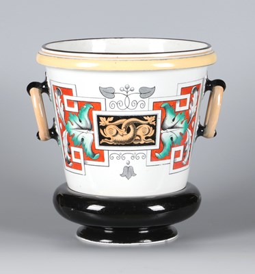 Lot 355 - Tweedelige cachepot met art-nouveau decor, Petrus Regout