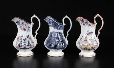 Lot 366 - Drie waterkannen met decor 'Pompelia', 'Orient' en 'Vesta', Petrus Regout