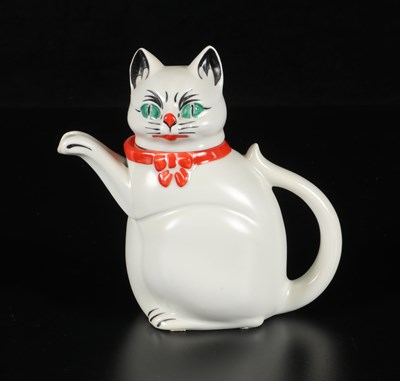 Lot 425 - Theepot in de vorm van een kat, Mosa Maastricht
