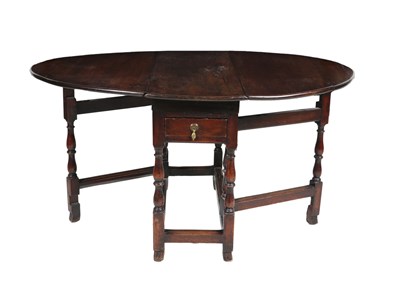 Lot 279 - Antieke houten Hangoortafel