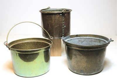 Lot 38 - Drie koperen akers
