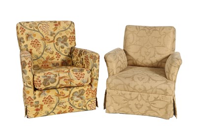 Lot 276 - Set van twee gestoffeerde klassieke fauteuils