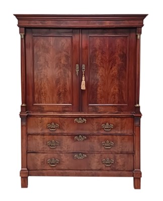 Lot 179 - Hollands mahonie empire kabinet 19e eeuw