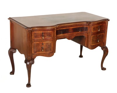 Lot 732 - George II-style side table/writing desk