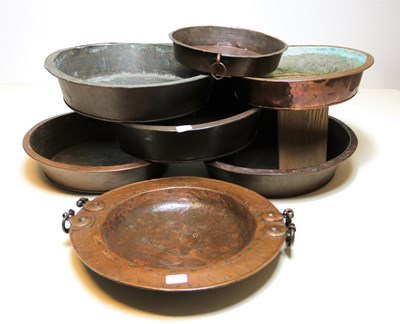 Lot 60 - Koop diverse roodkoperen roomschalen. Allen 19e eeuws. (7x)