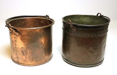 Lot 68 - Twee 18e/19e-eeuwse roodkoperen akers