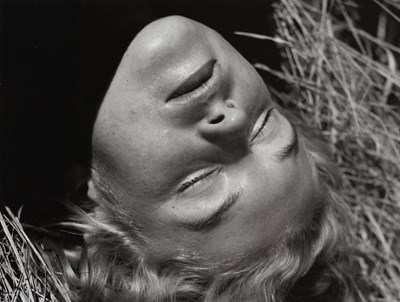 Lot 117 - André DE DIENES (1913-1985) - Marilyn MONROE 1947