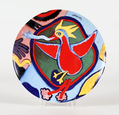 Lot 273 - Keramisch sierbord “Vuurvogel” (L’Oiseau Rouge), ontwerp Corneille.