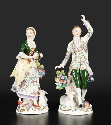 Lot 576 - Paar porseleinen figuren met herder en herderin