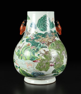 Lot 525 - A Large Polychrome Enamelled Porcelain 'One Hundred Deer' Vase
