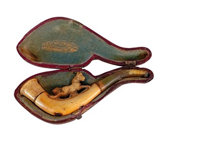 Lot 57 - Meerschuimen pijp met paardenvoorstelling
