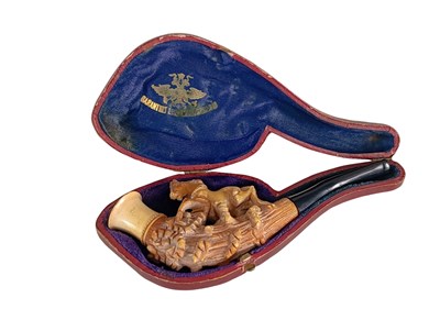 Lot 62 - Meerschuimen pijp met paard op boomstronk