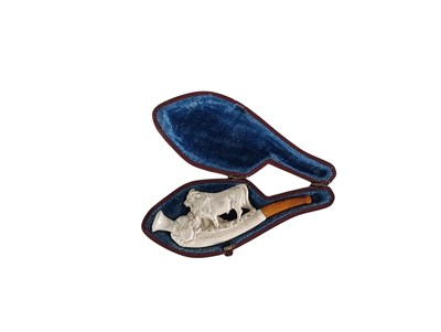 Lot 100 - Meerschuimen pijp met stier