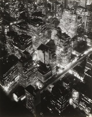 Lot 11 - Berenice ABBOTT (1898-1991) - New York At Night 1932