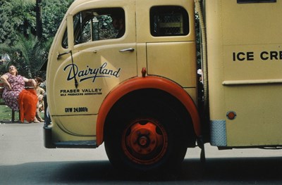 Lot 40 - Fred HERZOG (1930-2019) - Dairyland Truck Vancouver 1973