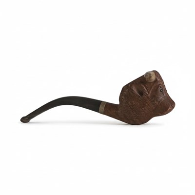 Lot 160 - Pijp van een stier van hout