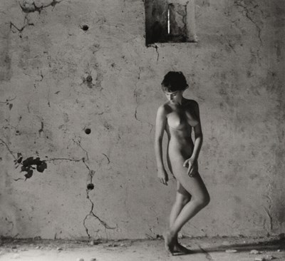 Lot 61 - Willy RONIS (1910-2009) - Domnine, Gordes, 1958