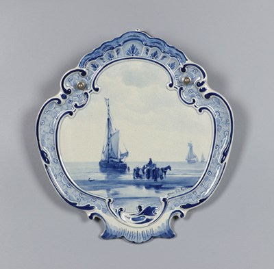Lot 67 - Delftsblauwe plaquette naar H.W. Mesdag, Petrus Vreeswijk