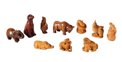 Lot 180 - Japan - 10 diverse Houtgesneden "Netsuke's"