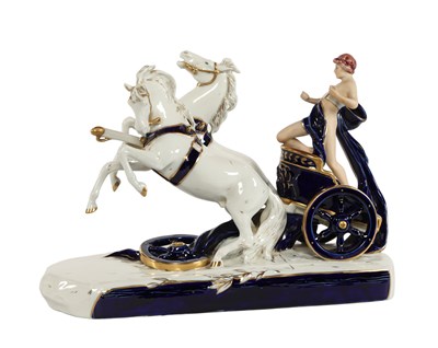Lot 314 - Royal Dux - Jaarstuk Paarden en strijdwagen