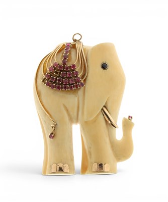 Lot 567 - Elephant brooch with Gold and Rubies