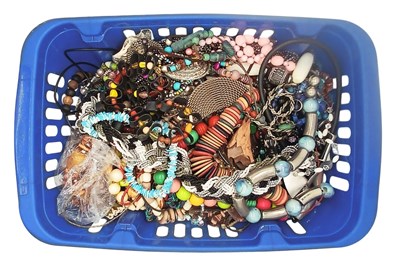 Lot 235 - Partij Vintage Sieranden