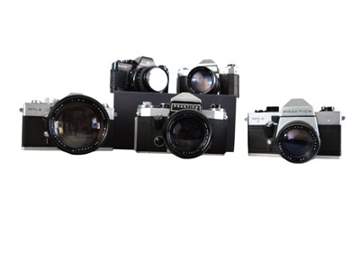 Lot 254 - Lot met 5 Praktica Camera's