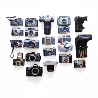 Lot 260 - Lot met Vintage camera's