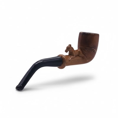 Lot 126 - Meerschuimpijp met een liggend paardje