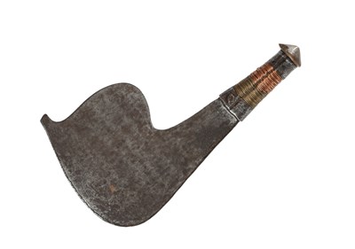 Lot 268 - Hungaan/Mbuun/Yanzi/Ngul knife.