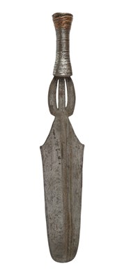 Lot 261 - Mopamba short sword.